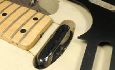 Televisión dañada cuerpo