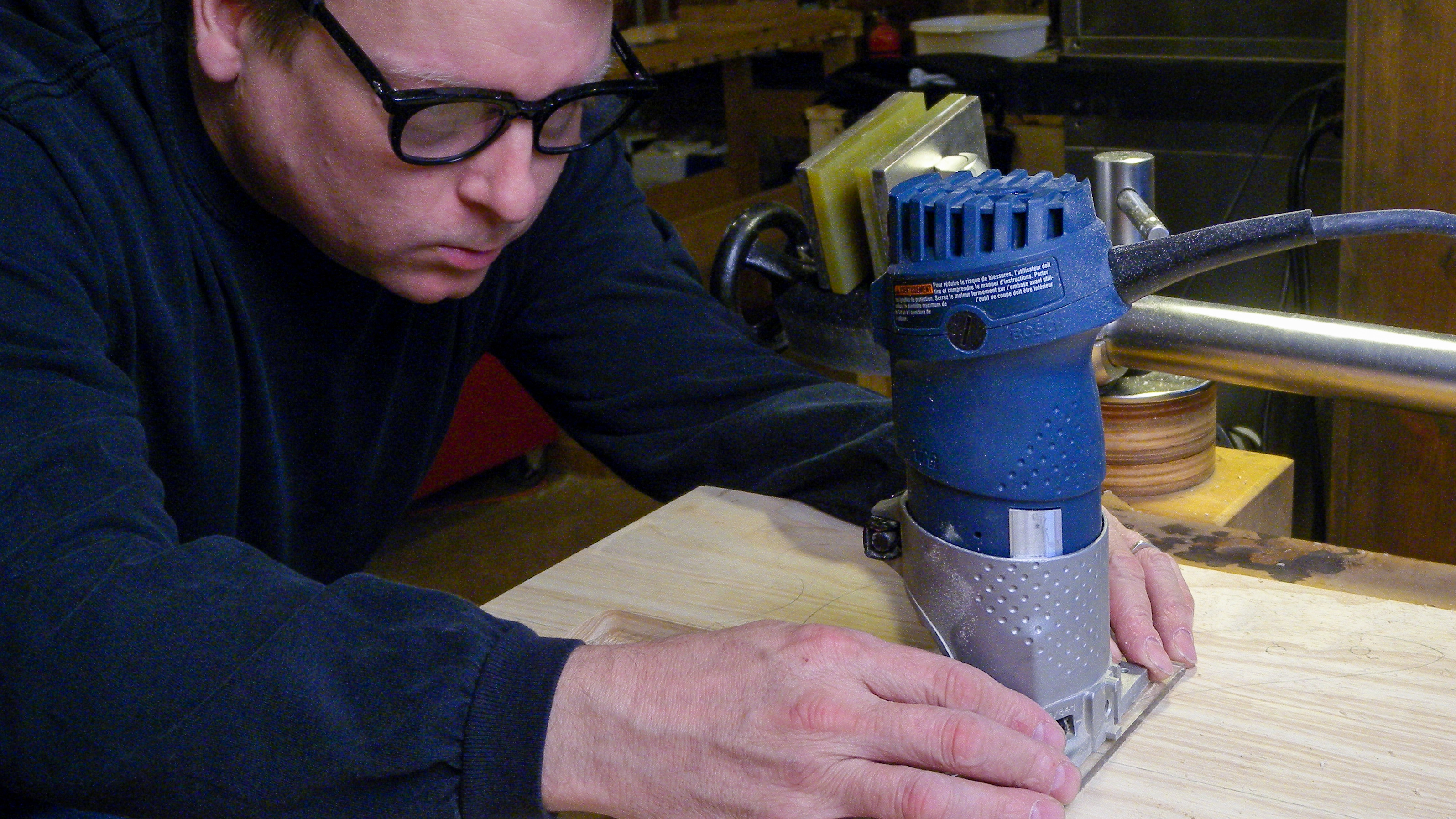 Cómo (y por qué) utilizar plantillas para enrutar cavidades de control