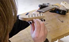 Comprobación de la rectitud del mástil 