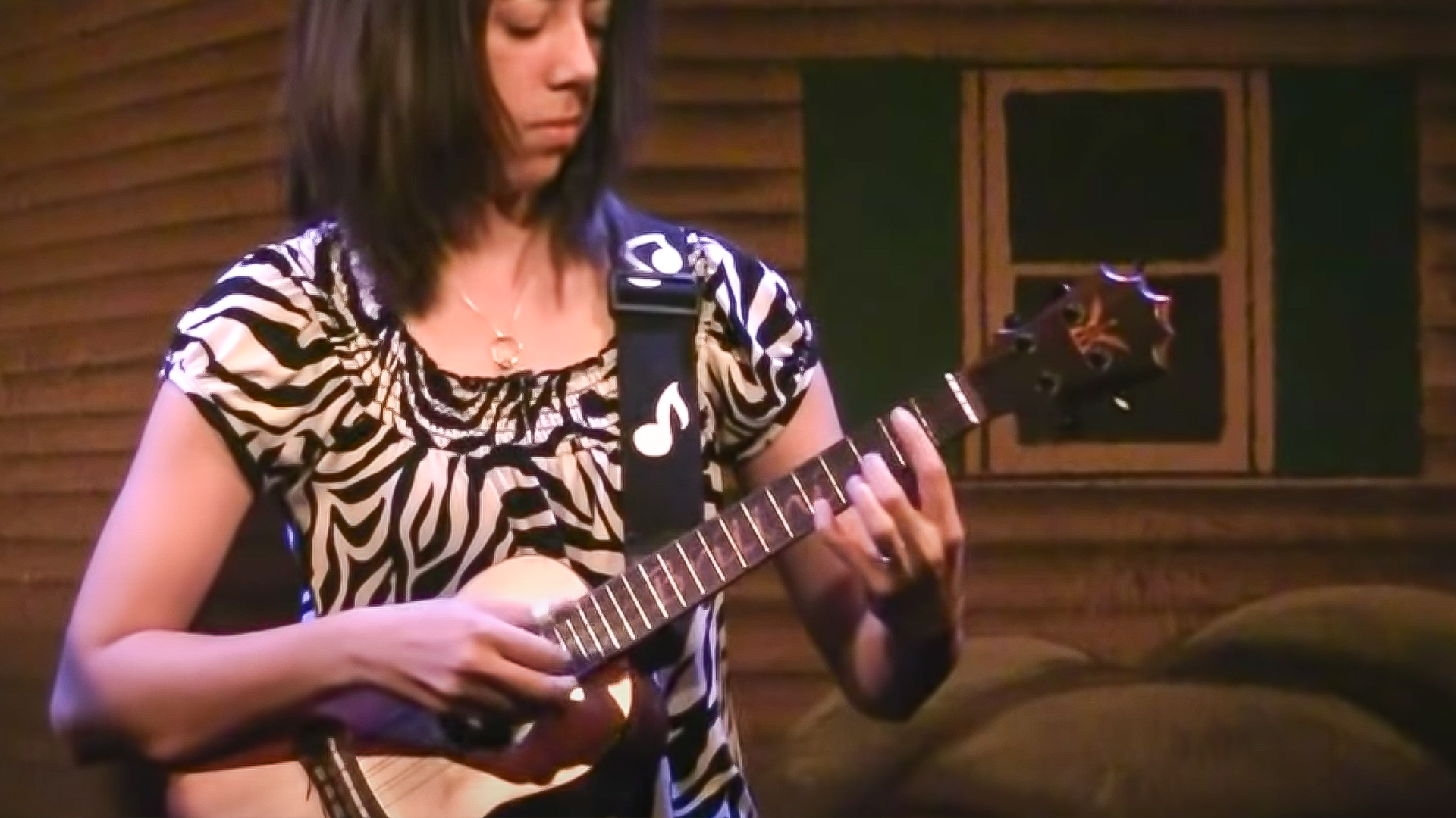 Desempeño de recogida de equipajes L.R. FIVE.O Ukelele 