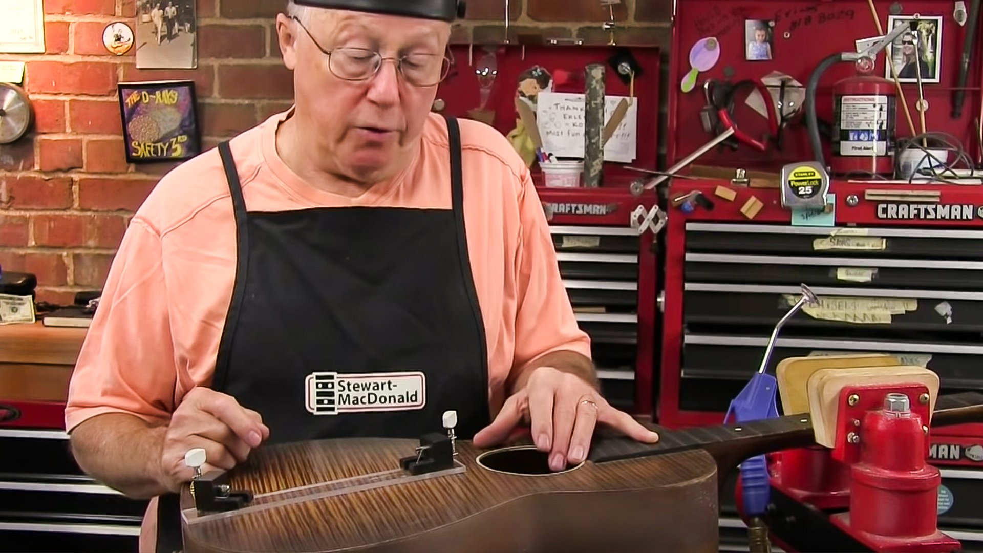 Vídeo de herramientas de reparación de grietas StewMac