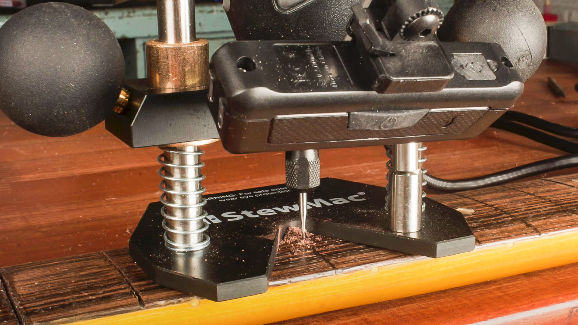 Base de enrutador StewMac Plunge para Dremel