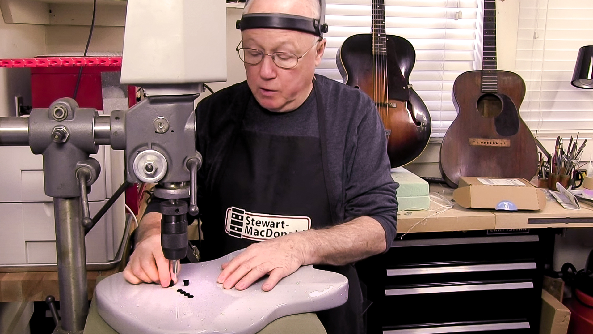 Demostración de la herramienta de instalación de casquillos de cadena