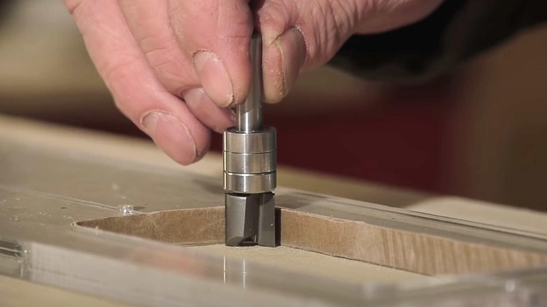 Guardabarros con plantilla de fresado de la mástil articulación del cuello