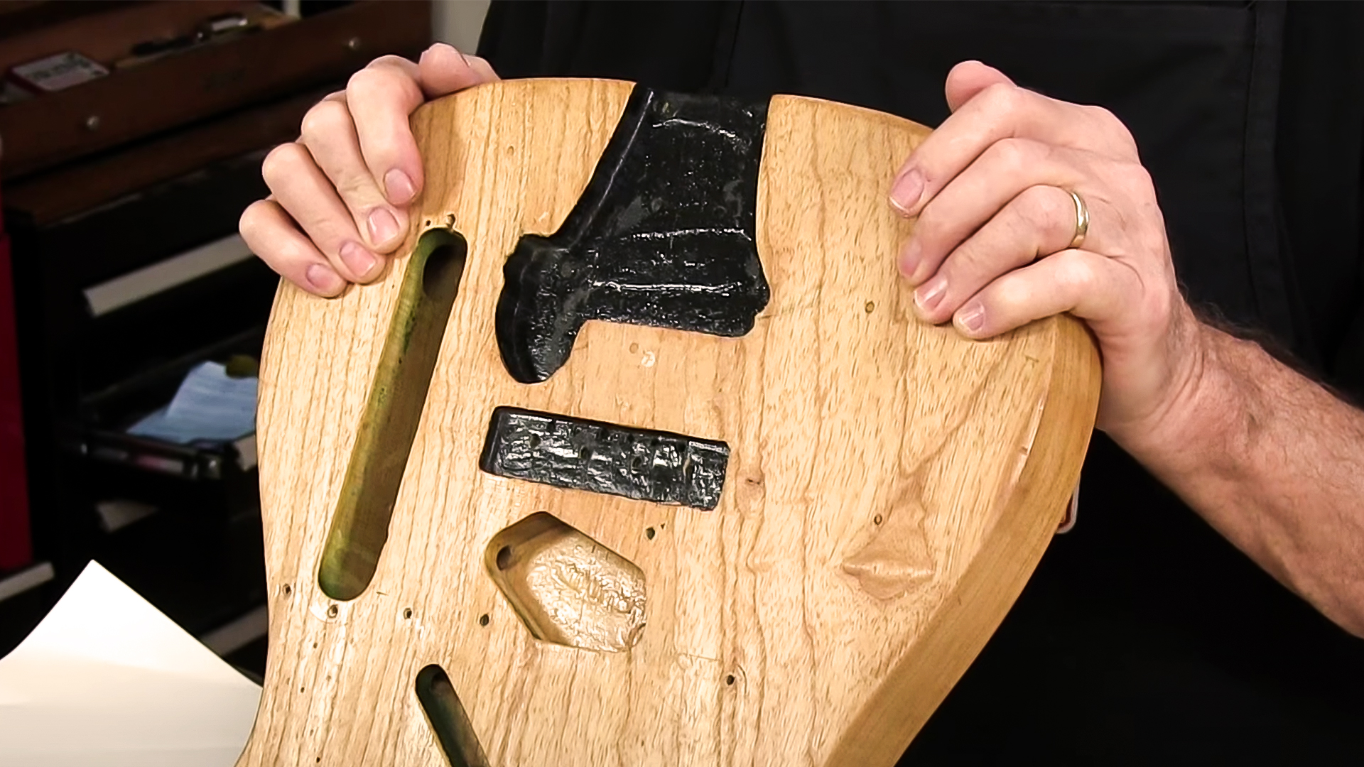 Corrección de un orificio en un Telecaster 1953