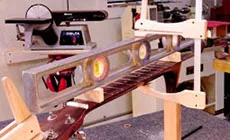 Sujeción recta del mástil