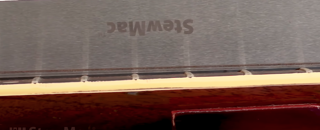 Estiramiento del mástil de la guitarra